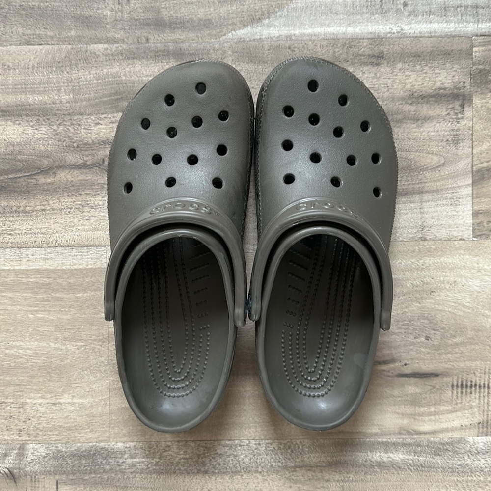 Men’s CROCS. New.